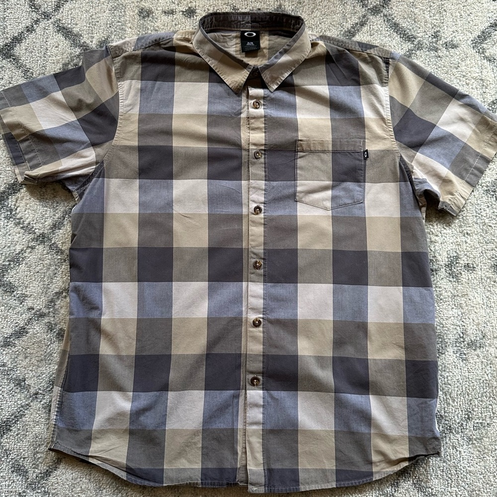Oakley Casual Button Down Regular Fit XL